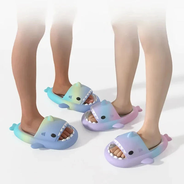 2024 Cute Summer EVA Gradient Shark Slippers Kids Candy Color Soft Indoor Sandals Women Men Fashion Outdoor Thick Sole Slides
